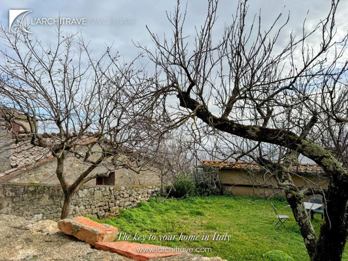 Image No.18-2 Bed House for sale