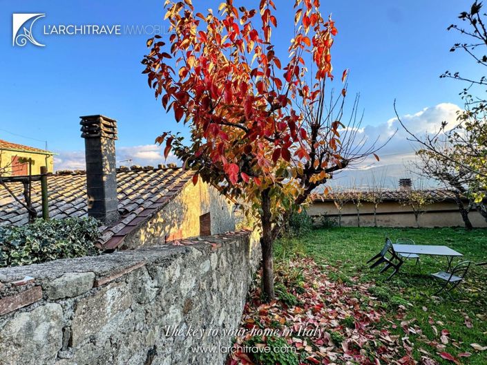 Image No.25-2 Bed House for sale