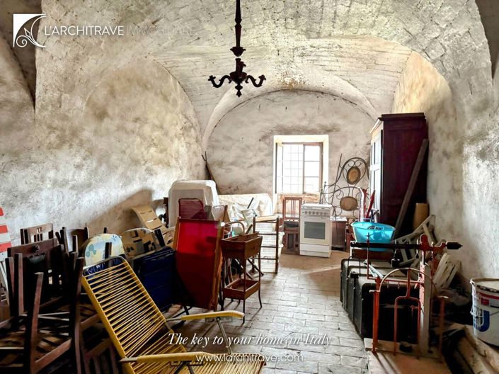 Image No.23-7 Bed House for sale