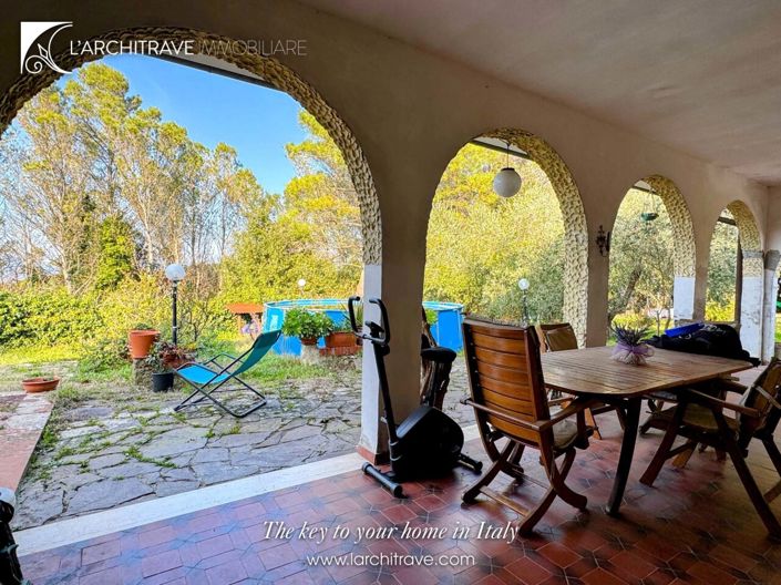 Image No.16-6 Bed House for sale