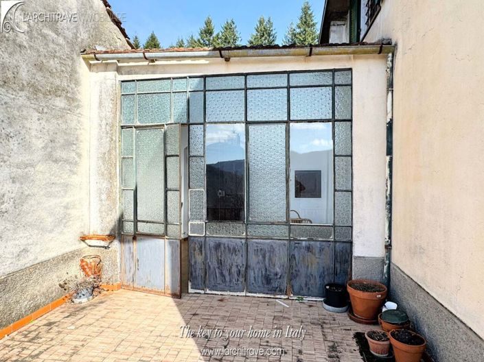 Image No.2-Maison de 4 chambres à vendre à Comano
