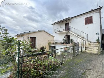 1 - Aulla, House