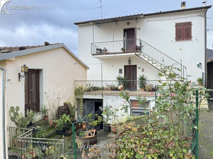 Image No.9-2 Bed House for sale