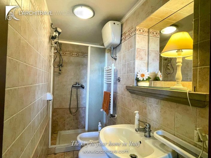 Image No.14-2 Bed House for sale