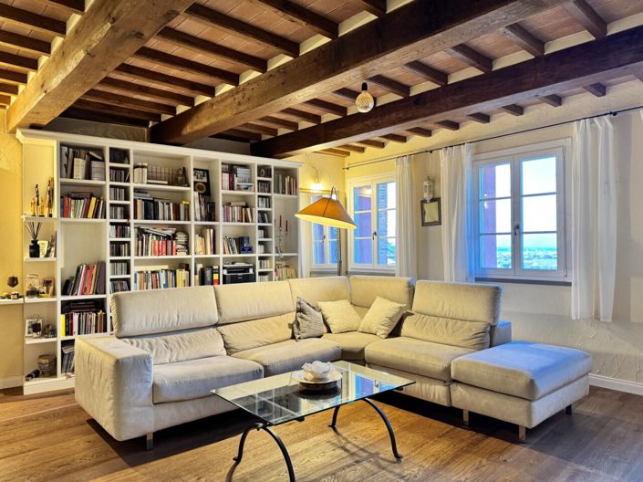 Image No.7-2 Bed House for sale