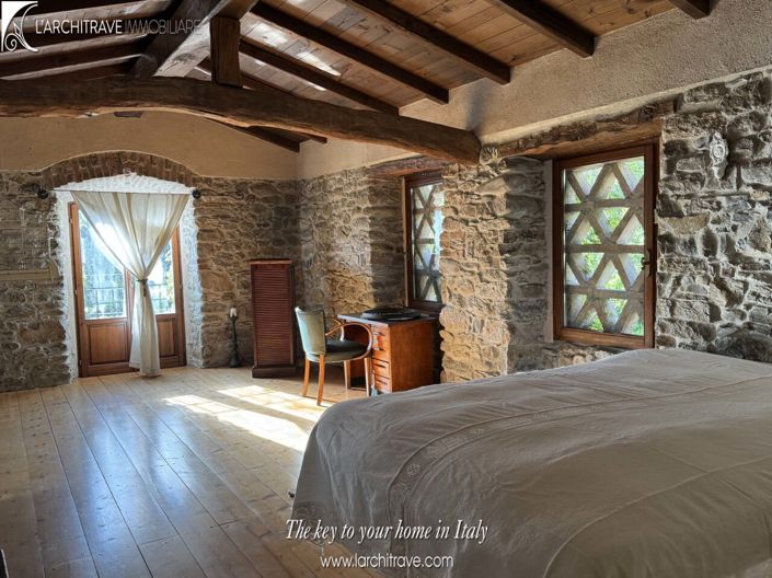 Image No.15-1 Bed House for sale
