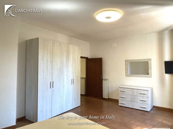 Image No.12-1 Bed House for sale