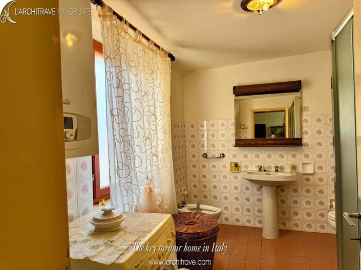 Image No.13-3 Bed House for sale
