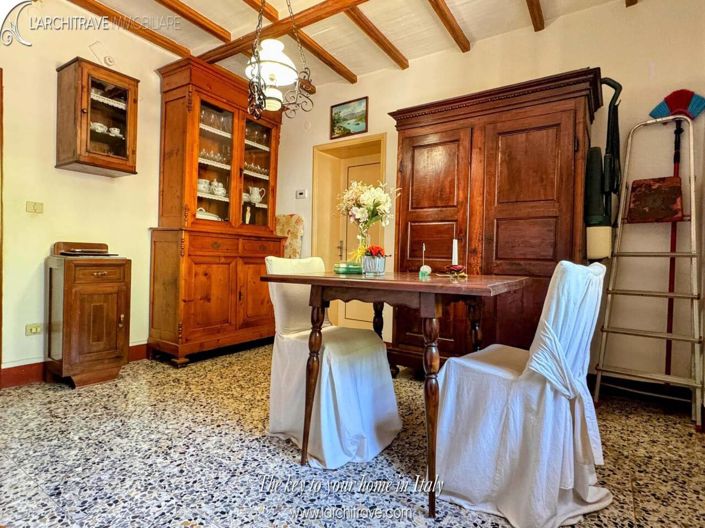 Image No.8-3 Bed House for sale