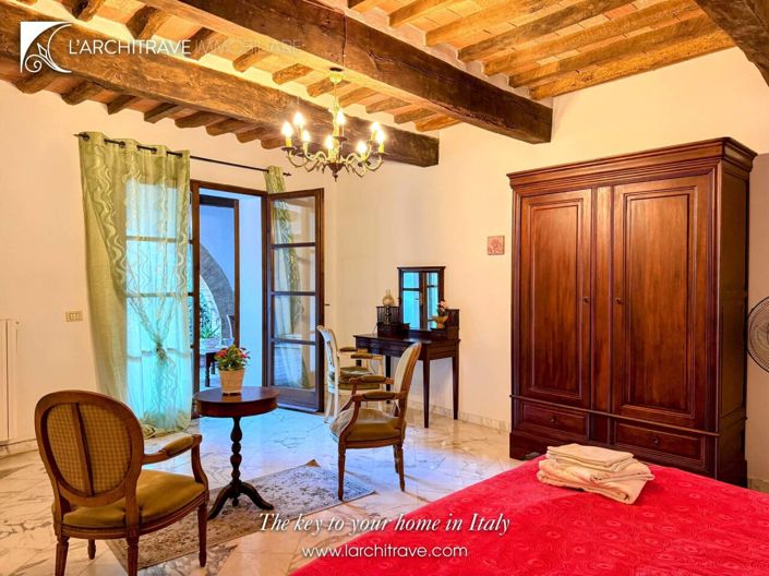 Image No.22-3 Bed House for sale