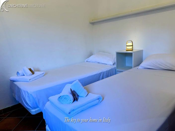 Image No.11-2 Bed House for sale