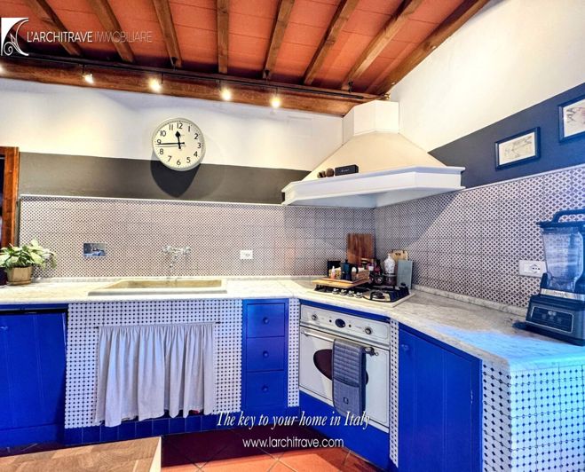 Image No.9-3 Bed House for sale