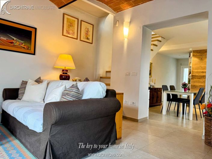 Image No.14-1 Bed House for sale