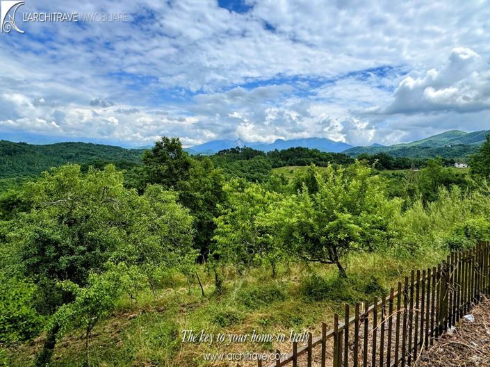 Image No.14-3 Bed House for sale
