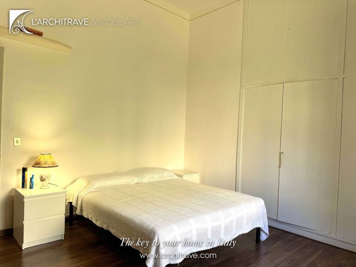Image No.19-4 Bed House for sale