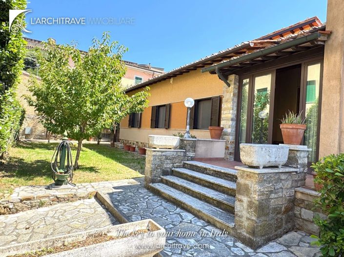Image No.5-4 Bed House for sale