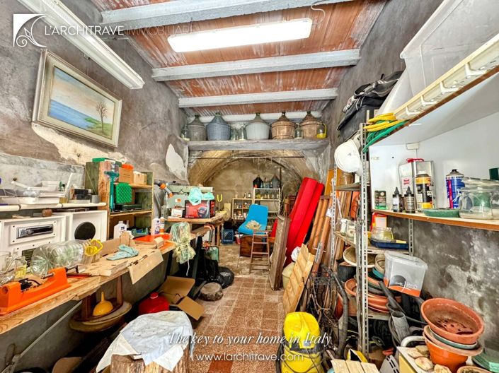 Image No.22-2 Bed House for sale