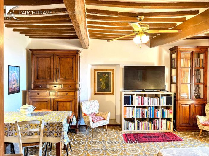 Image No.4-2 Bed House for sale