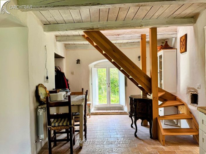 Image No.10-1 Bed House for sale