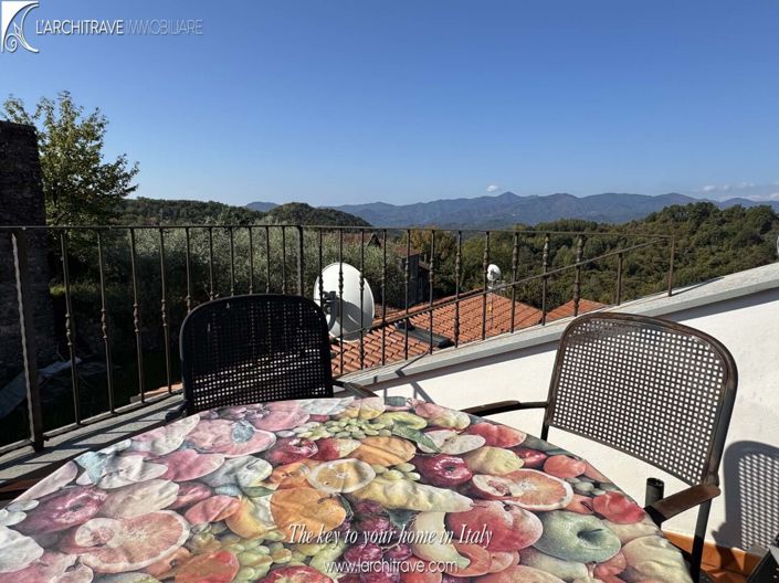 Image No.13-2 Bed House for sale