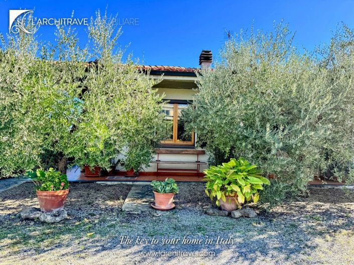 Image No.26-3 Bed House for sale