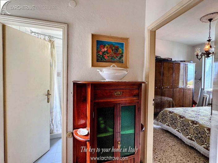 Image No.15-2 Bed House for sale