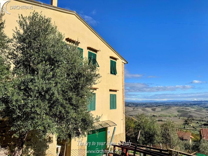 Image No.23-2 Bed House for sale
