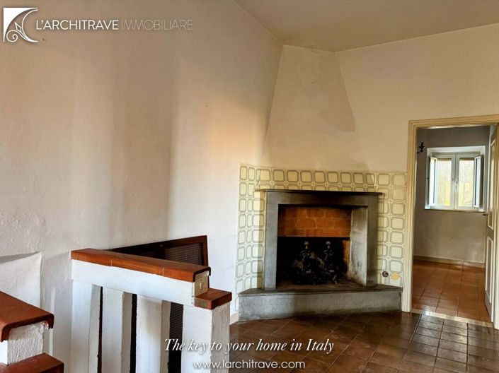 Image No.10-2 Bed House for sale