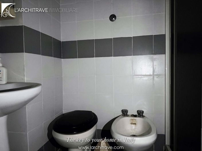 Image No.26-2 Bed House for sale