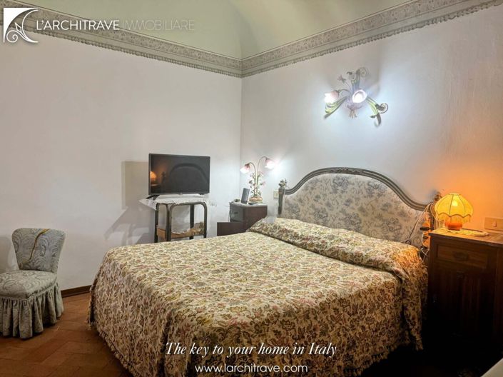 Image No.16-3 Bed House for sale