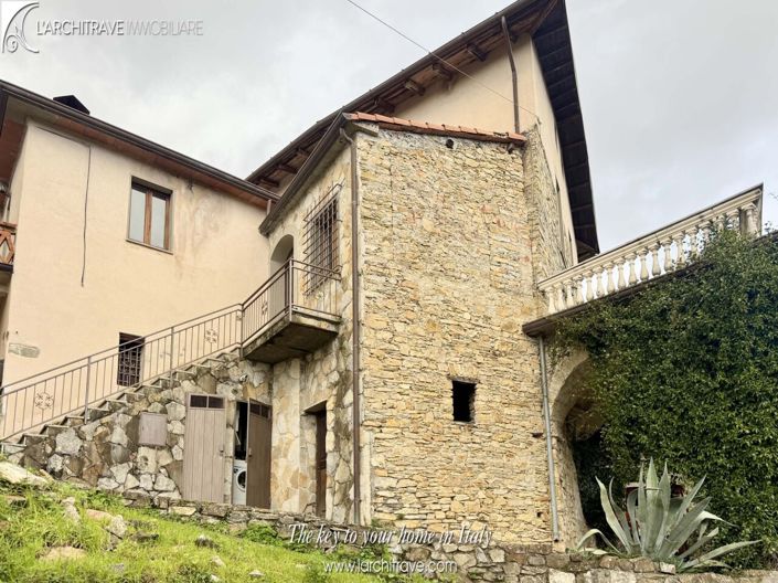 Image No.19-4 Bed House for sale