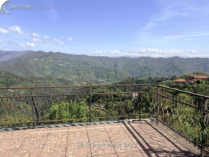 Image No.4-4 Bed House for sale
