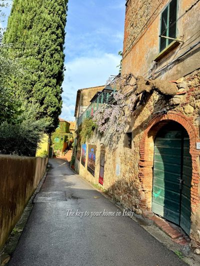 Image No.14-2 Bed House for sale