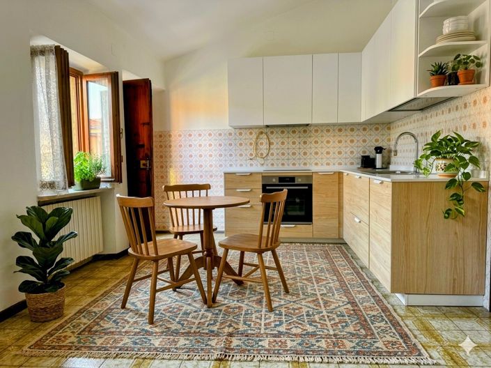 Image No.2-2 Bed House for sale
