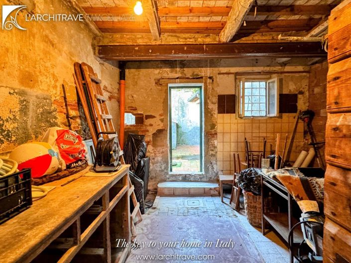 Image No.27-3 Bed House for sale