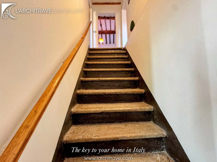 Image No.11-1 Bed House for sale
