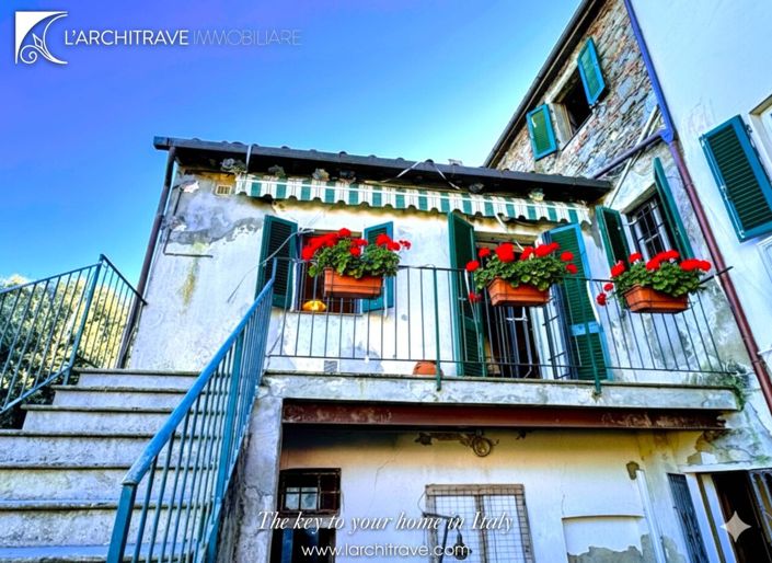 Image No.2-4 Bed House for sale
