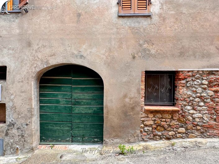 Image No.20-2 Bed House for sale