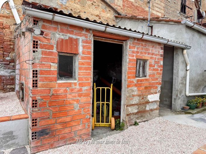 Image No.22-2 Bed House for sale