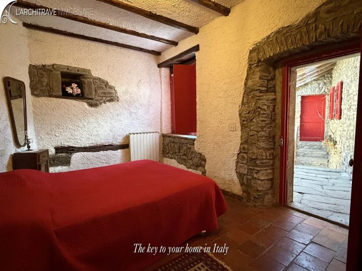 Image No.9-5 Bed House for sale
