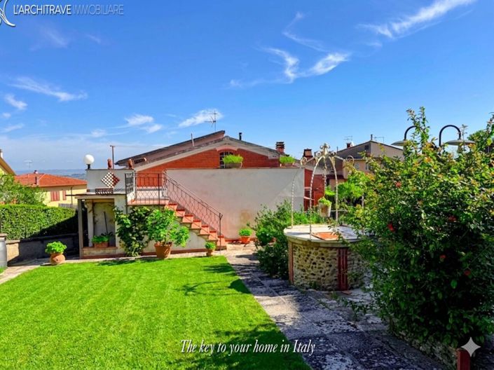 Image No.16-2 Bed House for sale