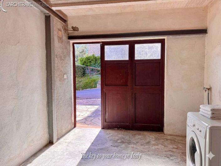 Image No.18-2 Bed House for sale