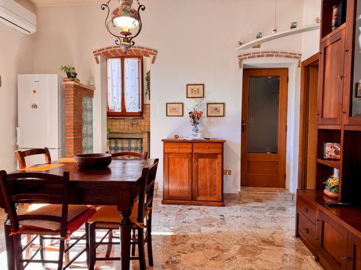 Image No.28-2 Bed House for sale