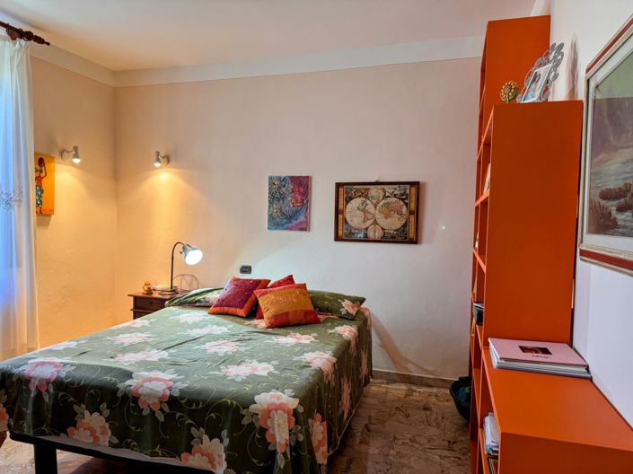 Image No.29-2 Bed House for sale