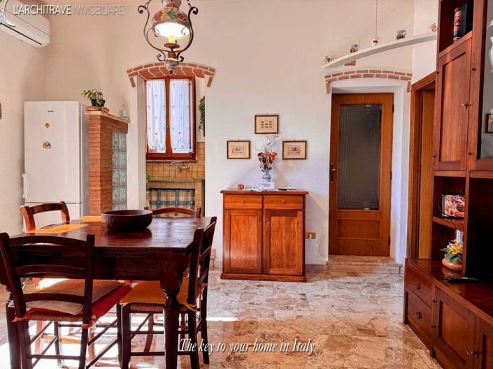 Image No.7-2 Bed House for sale