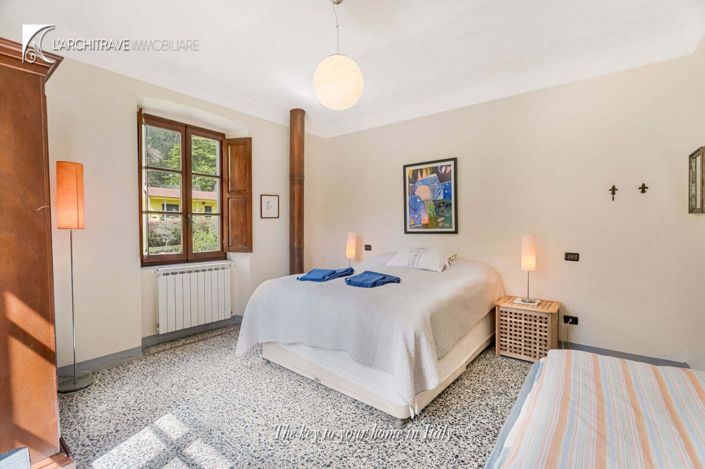 Image No.15-3 Bed House for sale