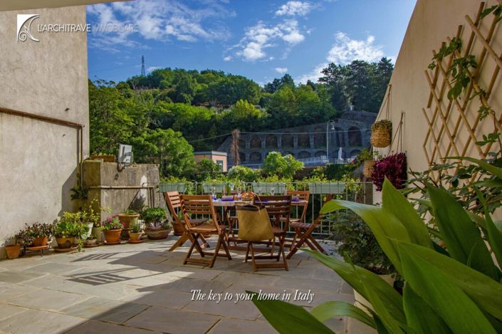 Image No.10-4 Bed House for sale
