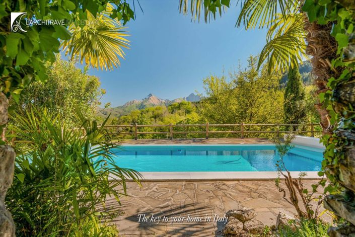 Image No.25-6 Bed House for sale