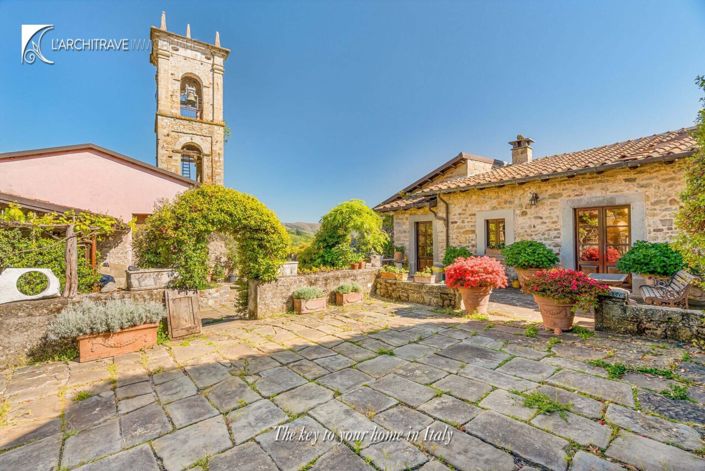 Image No.5-6 Bed House for sale