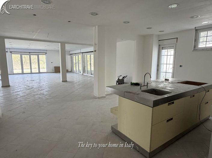 Image No.4-3 Bed House for sale